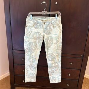 CAbi Paradise Cropped Skinny Jean